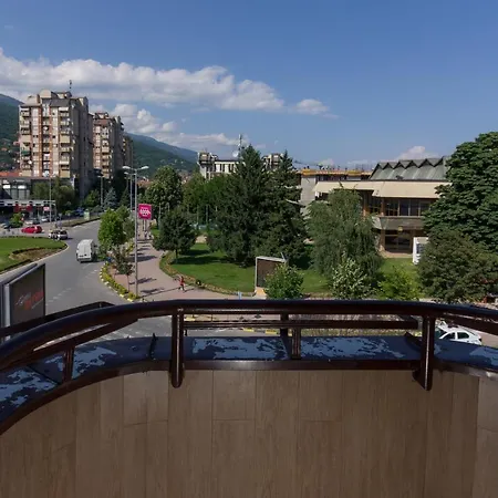 Lirak Hotel 4*